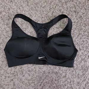 Nike passes sports bra